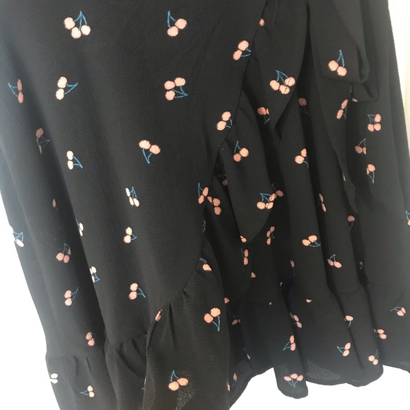 EUC Xhilaration Ruffle Faux Wrap Cherry dress xs - Picture 5 of 8